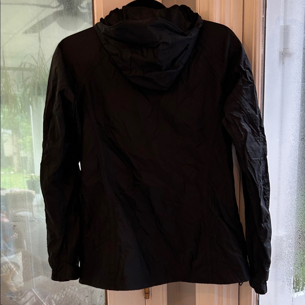Columbia Women's Black Rain Jacket! - Picture 3 of 6